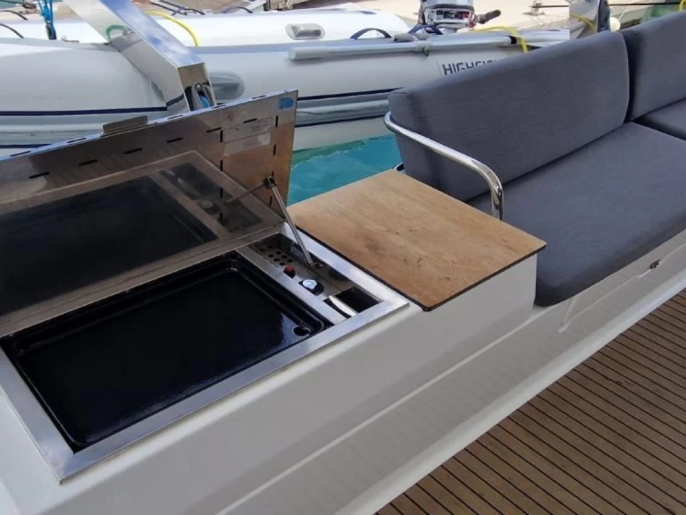 Huur een Fountaine Pajot Elba 45 in Trogir