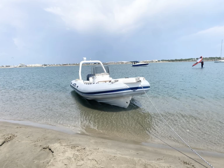 Bootverhuur Capelli Tempest 750 in Port-Camargue via SamBoat