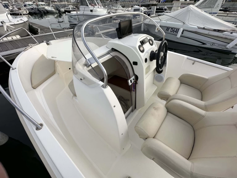 Bootverhuur Jeanneau Cap Camarat 555 Style in Quiberon via SamBoat