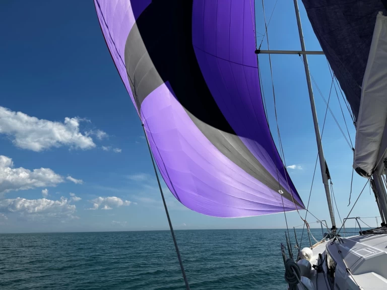 Huur een Bénéteau Oceanis 38.1 in Saint-Gilles-Croix-de-Vie