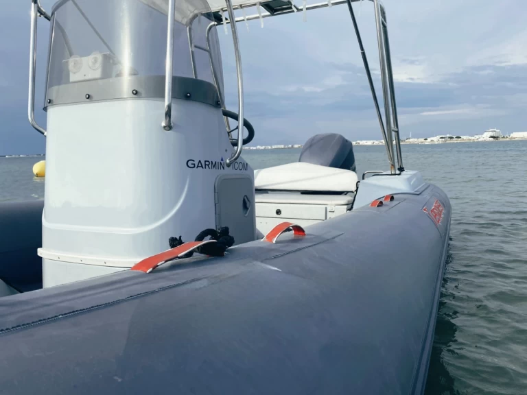 Huur RIB met of zonder schipper Capelli in Port-Camargue