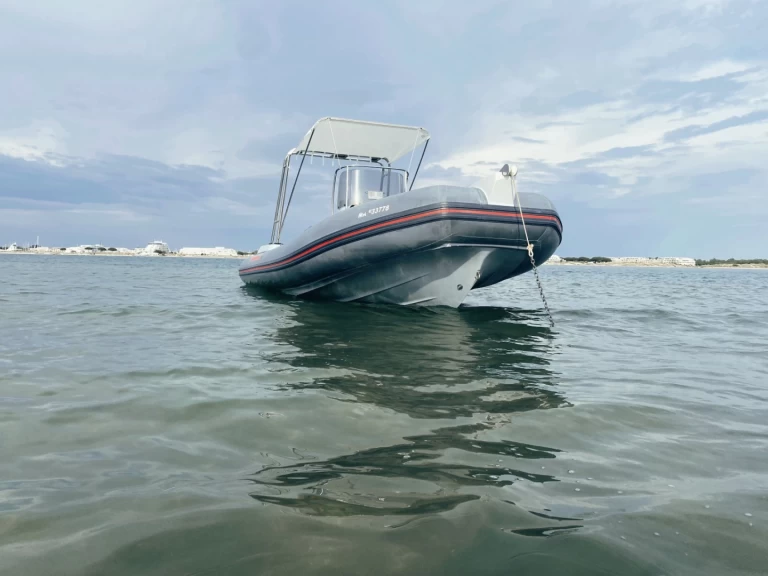 RIB te huur in Port-Camargue voor de beste prijs