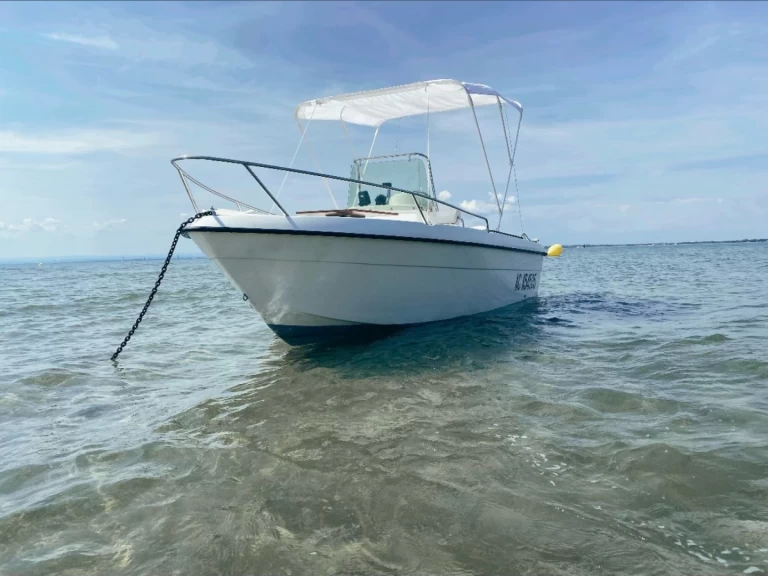 Bootverhuur Port-Camargue goedkoop Cap Ferret 500