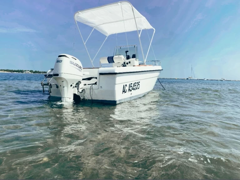 Huur Motorboot met of zonder schipper B2 Marine in Port-Camargue