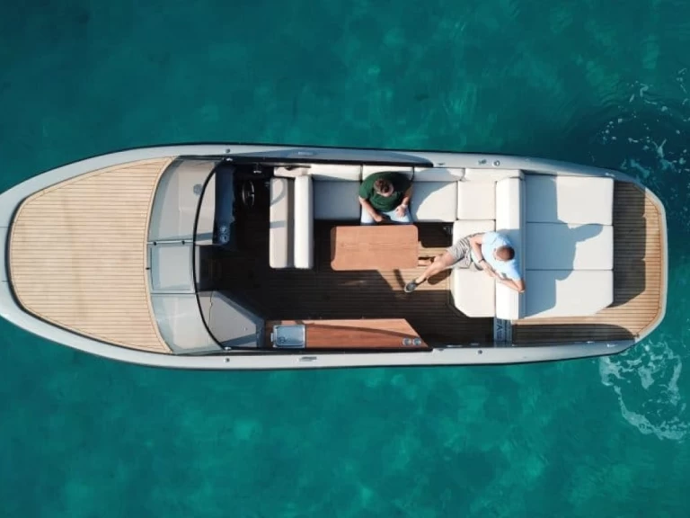 Motorboot te huur in Porto-Vecchio voor de beste prijs