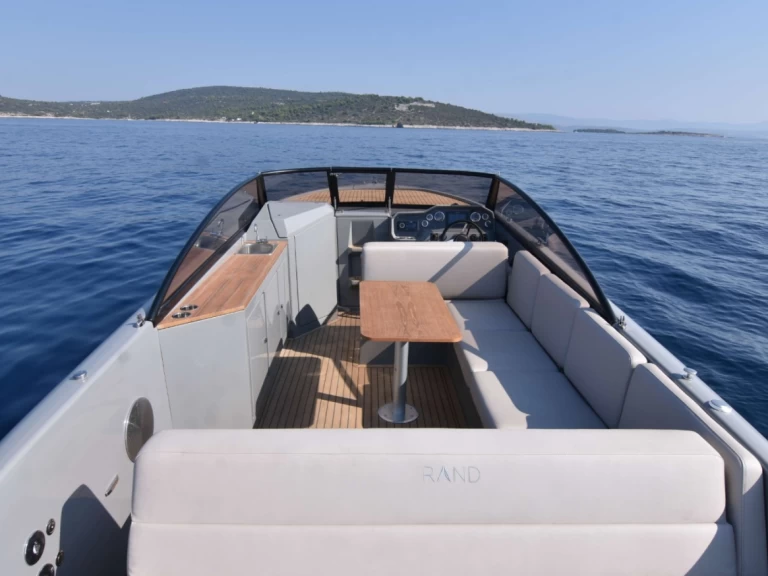 Rand Leisure 28 te huur van particulier of professional in Porto-Vecchio
