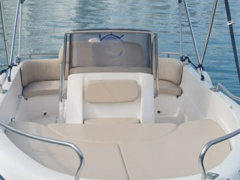 Bootverhuur Ranieri Open  in Puerto Marina Benalmadena via SamBoat