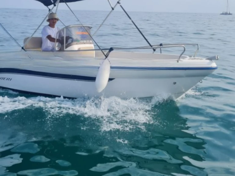 Huur Motorboot met of zonder schipper Ranieri in Puerto Marina Benalmadena