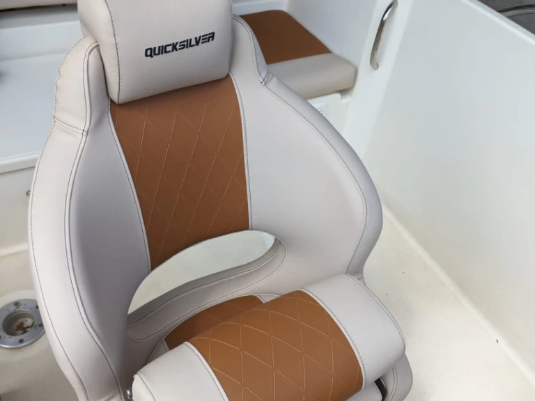 Huur Motorboot met of zonder schipper Quicksilver in Novi Vinodolski