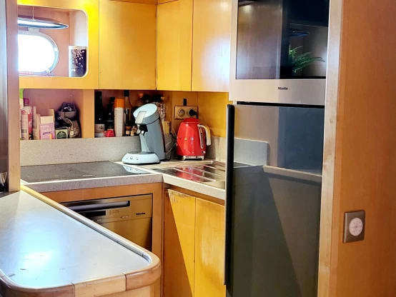 Bootverhuur Arno Leopard Leopard 23 Sport in Port Cogolin via SamBoat