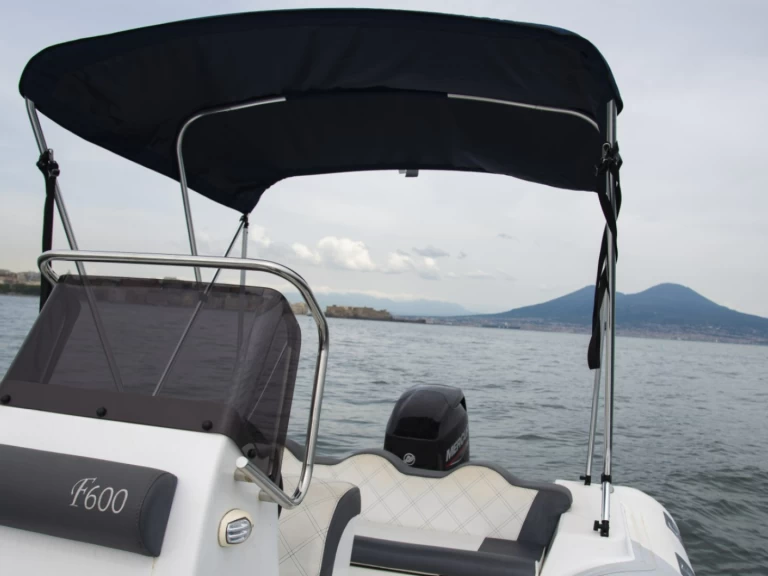 Bootverhuur DOMAR f600 in Napels via SamBoat