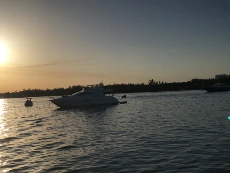 Bootverhuur Sea Ray Sea Ray 400 Sundancer in Miami via SamBoat