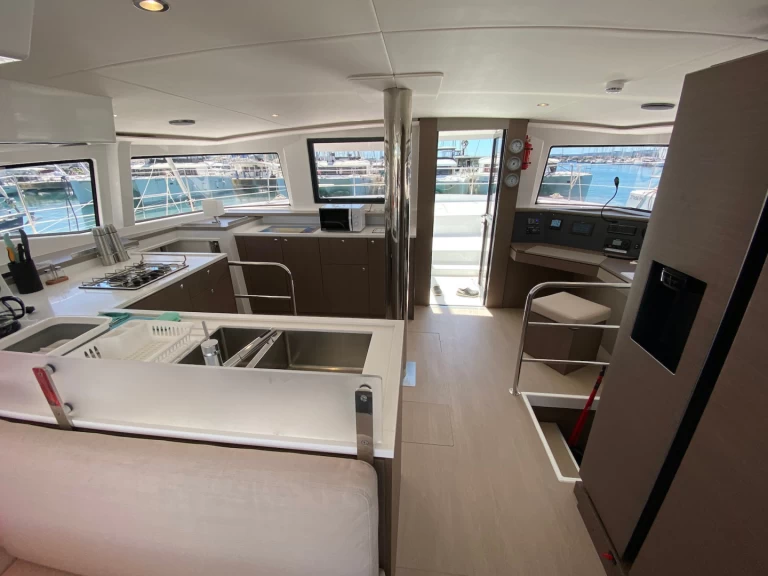 Jachthuur in Sukošan - Fountaine Pajot Astrea 42 via SamBoat