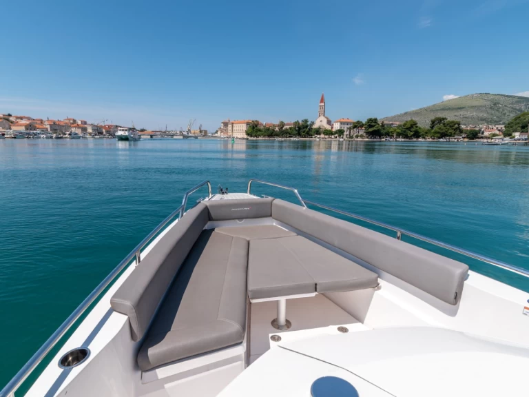 Jachthuur in Trogir - Axopar Axopar 28 T-Top via SamBoat