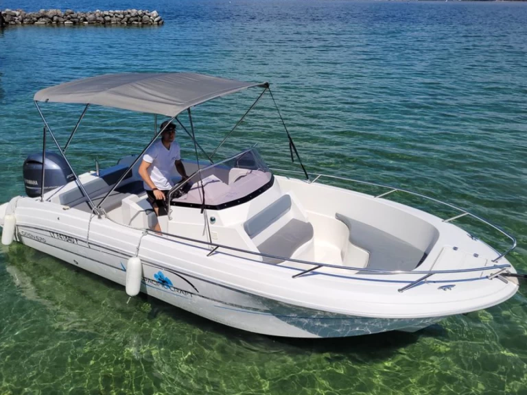 Verhuur Motorboot in Antibes - Pacific Craft Pacific Craft 670 Open Trendy