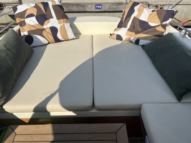 Cantieri di Venezia Mistral 31 te huur van particulier of professional in Juan-les-Pins