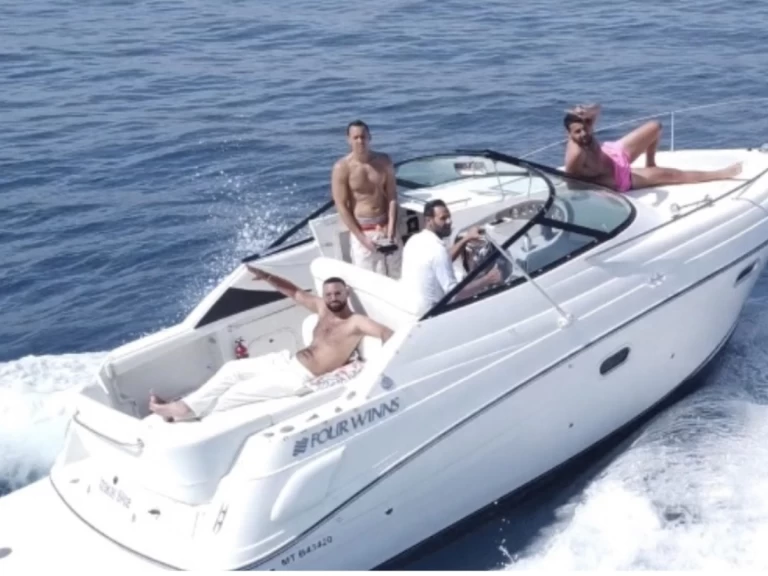 Huur een Four Winns Vista 248 in Nice