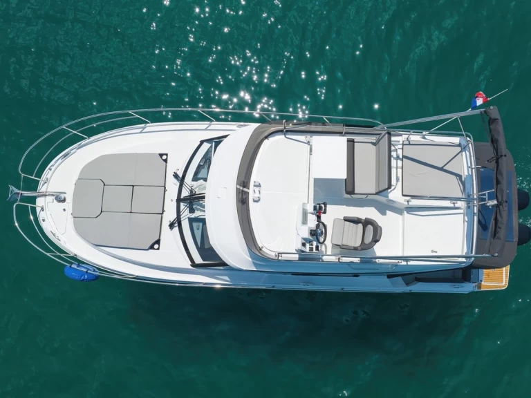 Huur Motorboot met of zonder schipper Jeanneau in Biograd na Moru