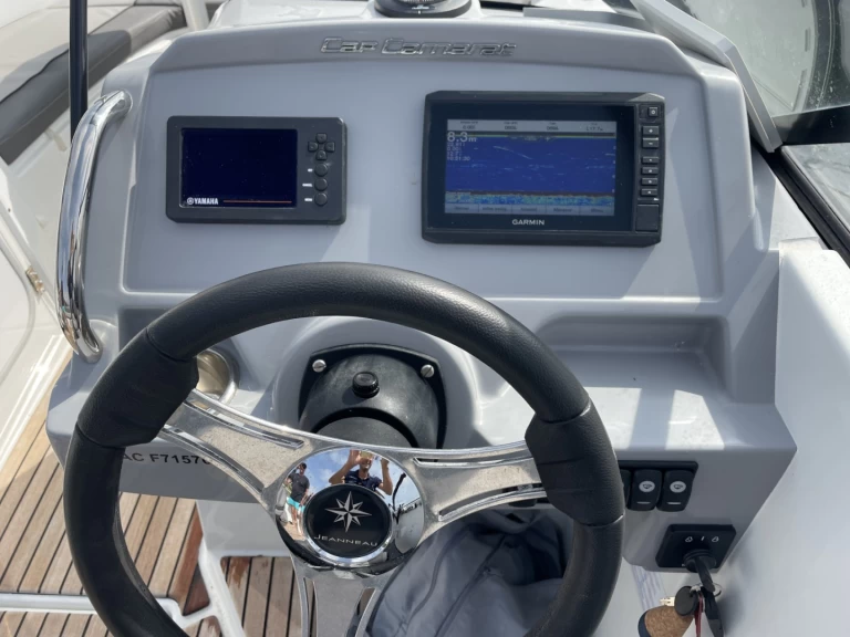 Jachthuur in Grand Piquey - Jeanneau Cap Camarat 6.5 BR Serie 2 via SamBoat