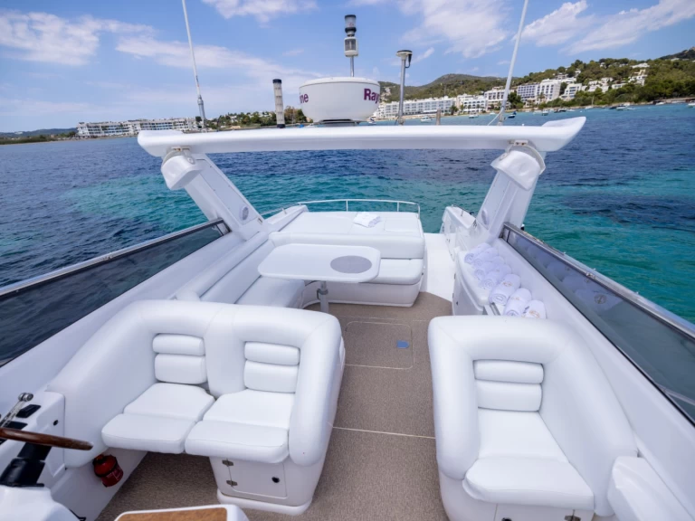 Verhuur Motorboot Sunseeker met vaarbewijs