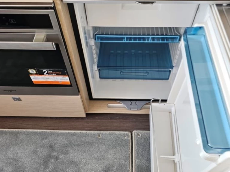 Bootverhuur Biograd na Moru goedkoop NC 37