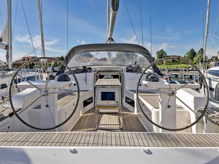 Verhuur Zeilboot in Breege - Bavaria Cruiser 45