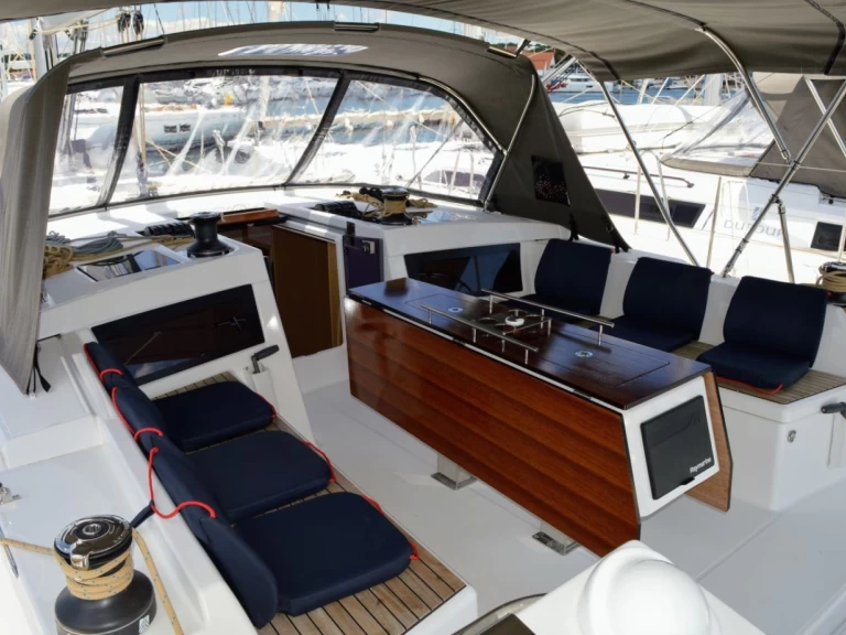 Zeilboot te huur in Biograd na Moru voor de beste prijs