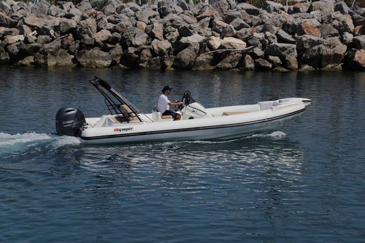 Verhuur van RIB Olympic 7.50 Kalamata | SamBoat