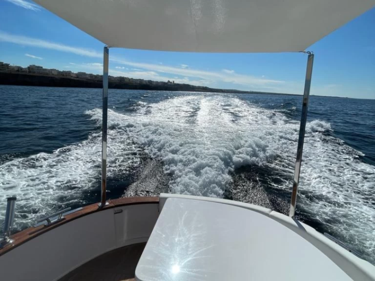 Huur een Mimi Libeccio 9.5 wa in San Vito