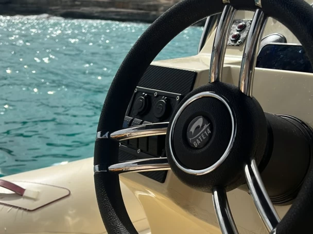 Verhuur RIB Astec met vaarbewijs