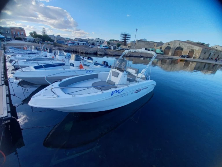 Verhuur Motorboot Barqa met vaarbewijs