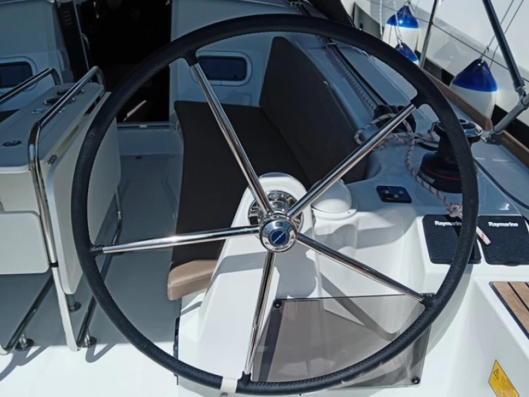 Verhuur Zeilboot Jeanneau met vaarbewijs