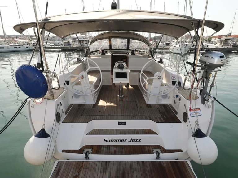 Zeilboot te huur in Biograd na Moru voor de beste prijs