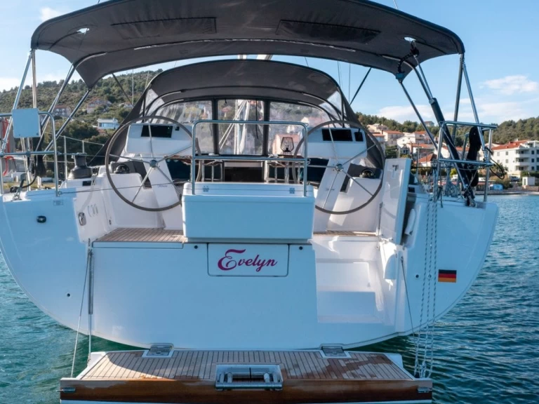 Huur Zeilboot met of zonder schipper Hanse in Seget Donji