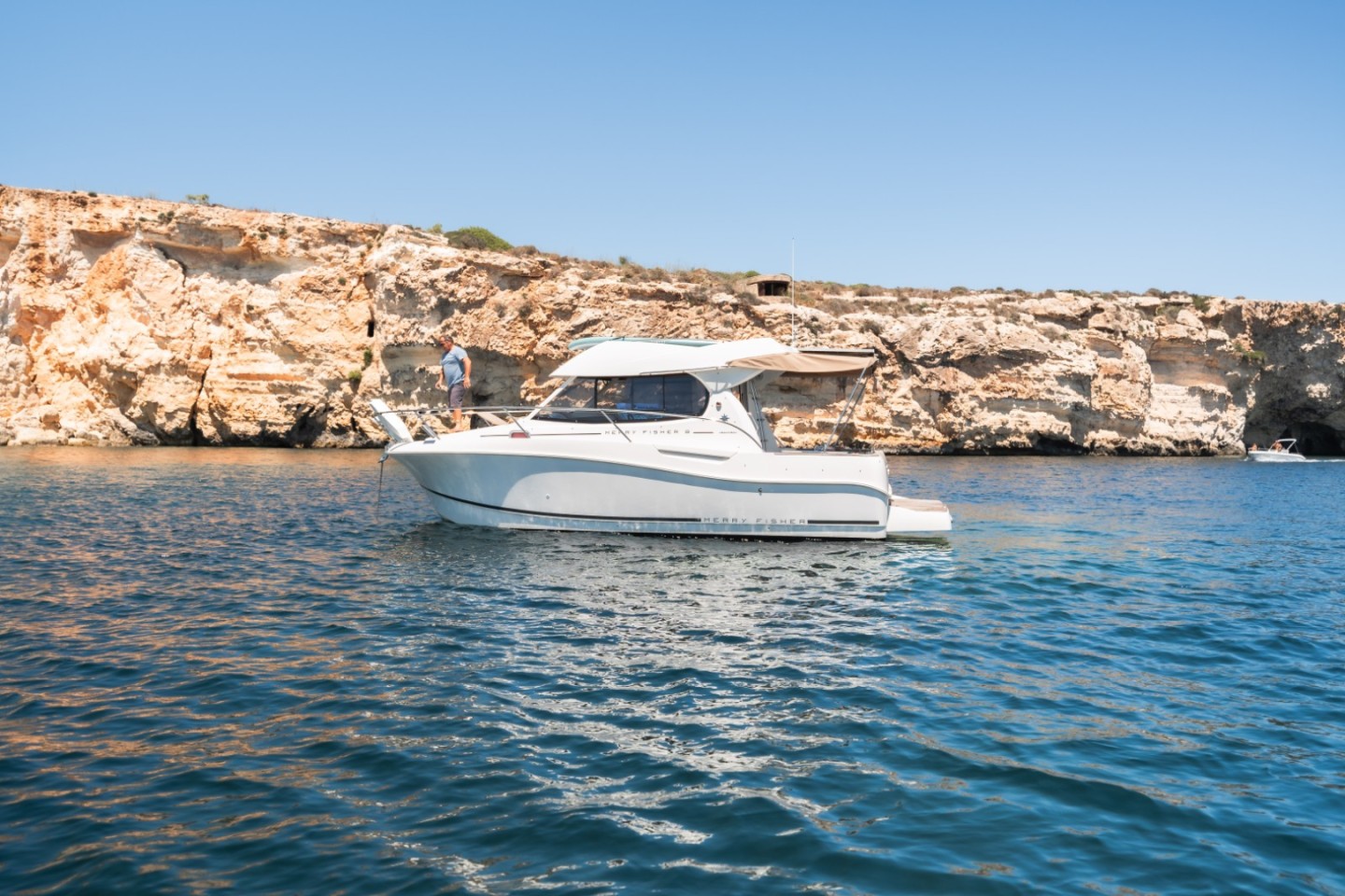 Verhuur van Motorboot Jeanneau Merry Fisher 8 Xemxija (L'Orient 1