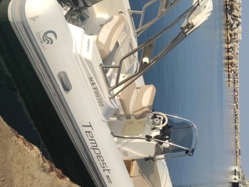 Huur een Capelli Tempest 600 in Marseille