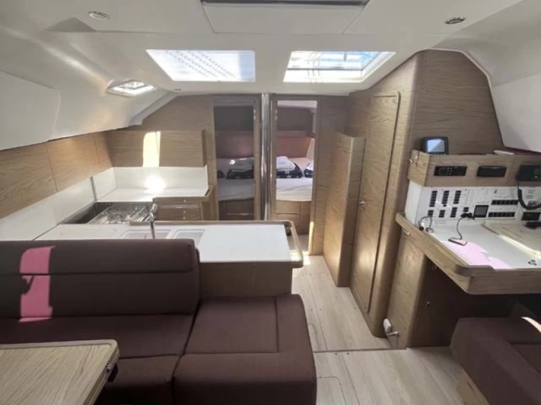 Bootverhuur Elan Impression 50 in Pula via SamBoat