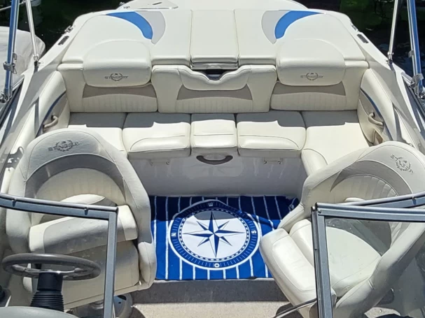 Bootverhuur Stingray 225cr in Genève (District) via SamBoat