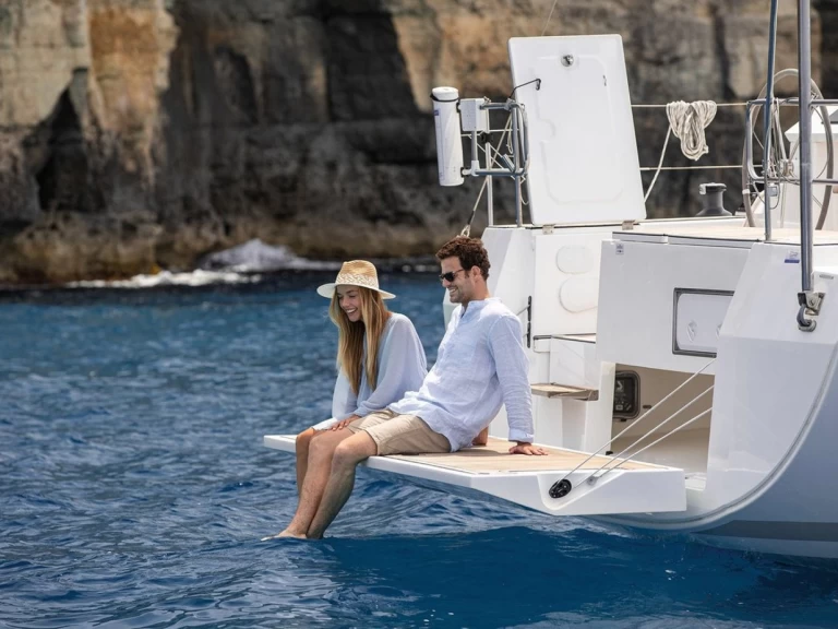 Huur een Bavaria Bavaria C45 in Pirovac