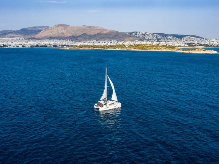 Huur een Lagoon Lagoon 40 in Gouviá
