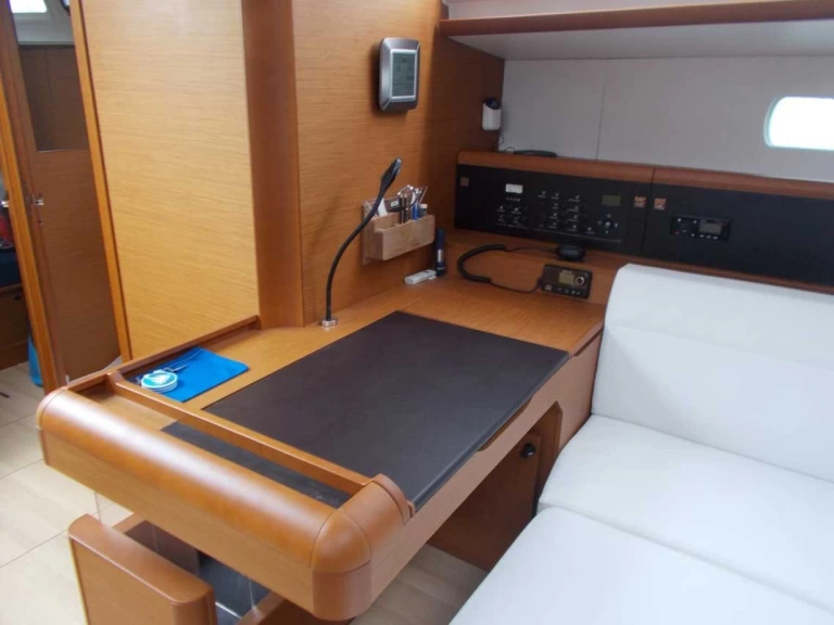 Jeanneau Sun Odyssey 519 te huur van particulier of professional in Castellammare di Stabia