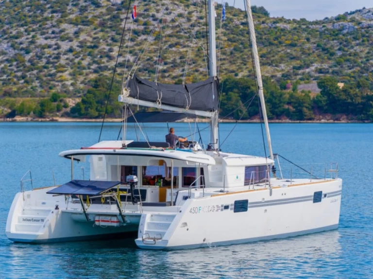 Huur een Lagoon Lagoon 450 F in Rogoznica