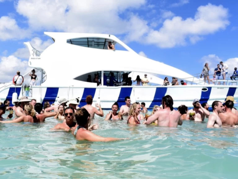 Jachthuur in Zona Turistica De Bávaro - Ocean Yachts Ocean Star 60.1 via SamBoat