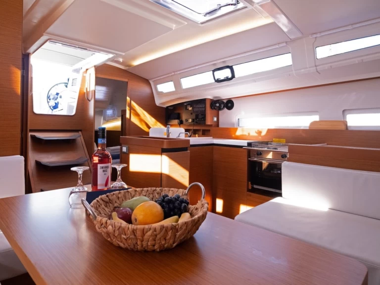 Zeilboot te huur in Split voor de beste prijs