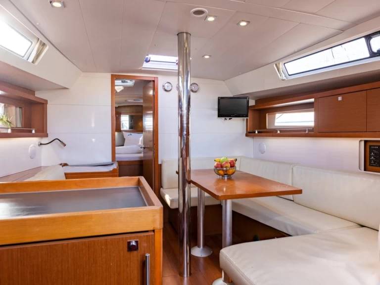 Bénéteau Oceanis 41.1 te huur van particulier of professional in Punat