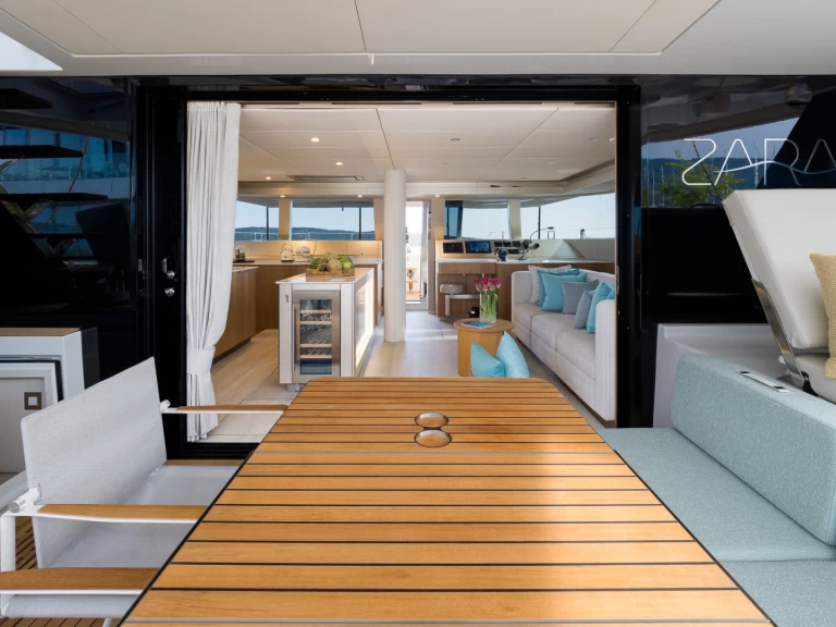 Huur Catamaran met of zonder schipper Sunreef in Kaštel Gomilica