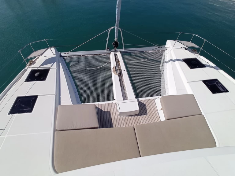 Verhuur Catamaran Lagoon met vaarbewijs