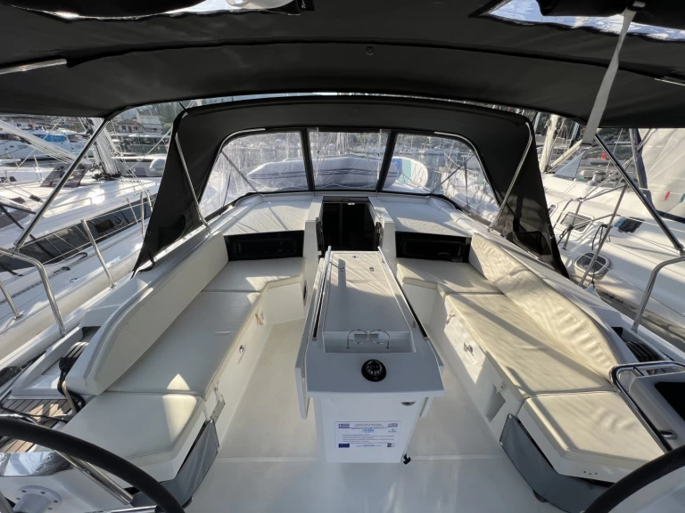 Verhuur Zeilboot Bénéteau met vaarbewijs