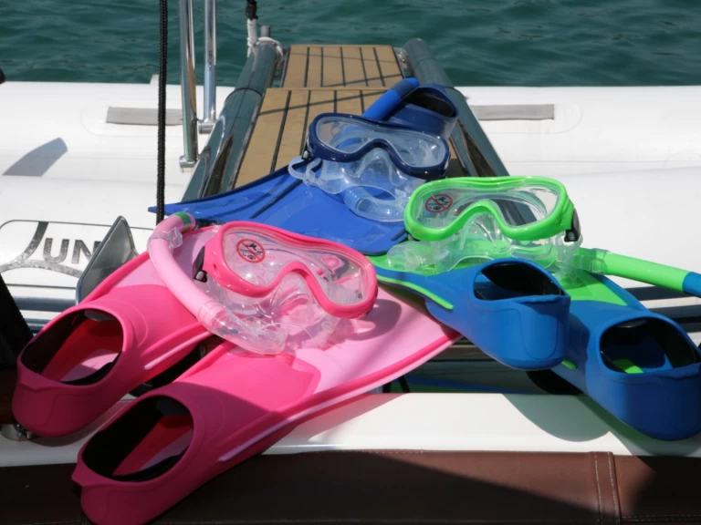 Verhuur Motorboot Jeanneau met vaarbewijs