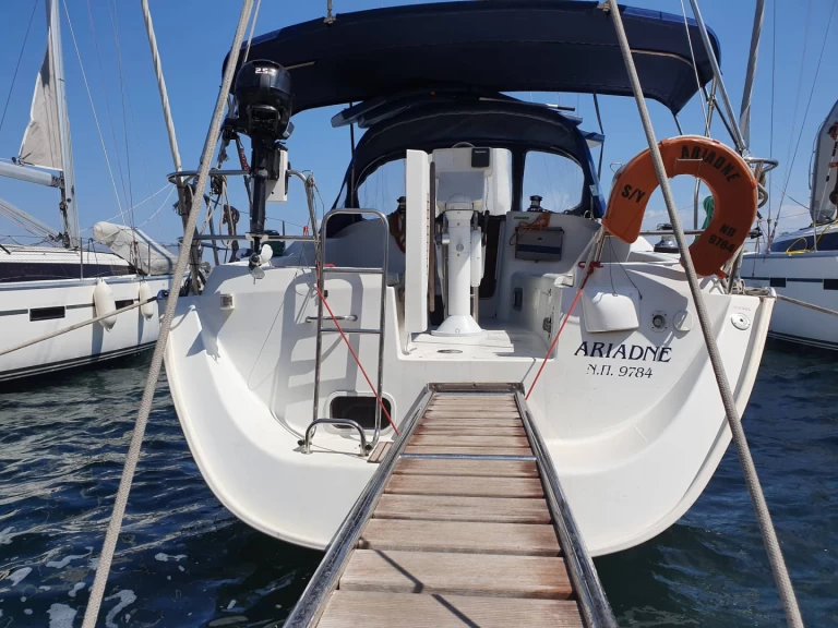 Huur een Bénéteau Oceanis 343 Clipper in Préveza